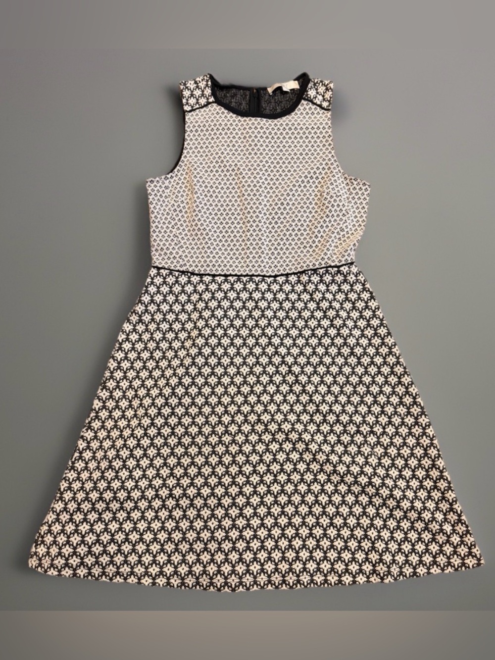 LOFT Size 6 Black Cream Geometric Knit Fit & Flare Sweater Dress